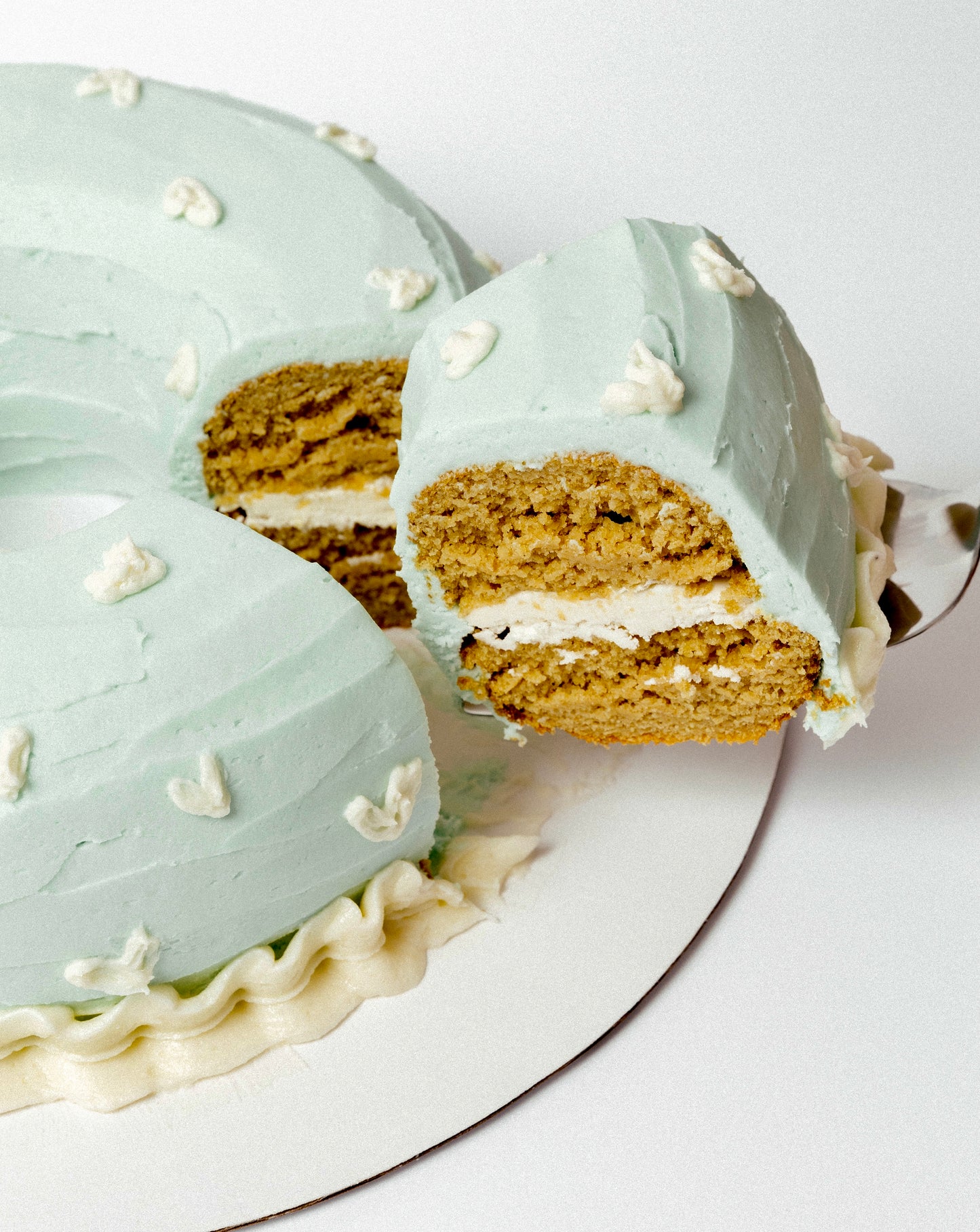 HEART PROTEIN DONUT CAKE 10 inch Pick-up only