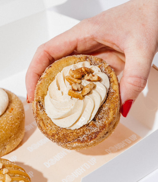 Pecan cinnamon roll protein donut